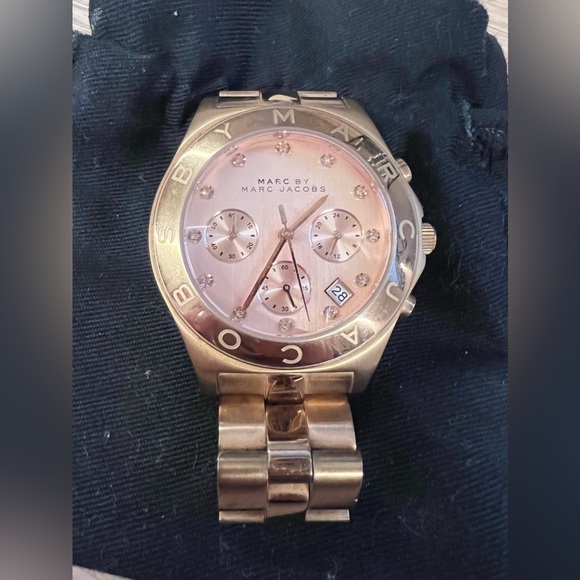 Marc by Marc Jacobs rose gold watch - Picture 2 of 11